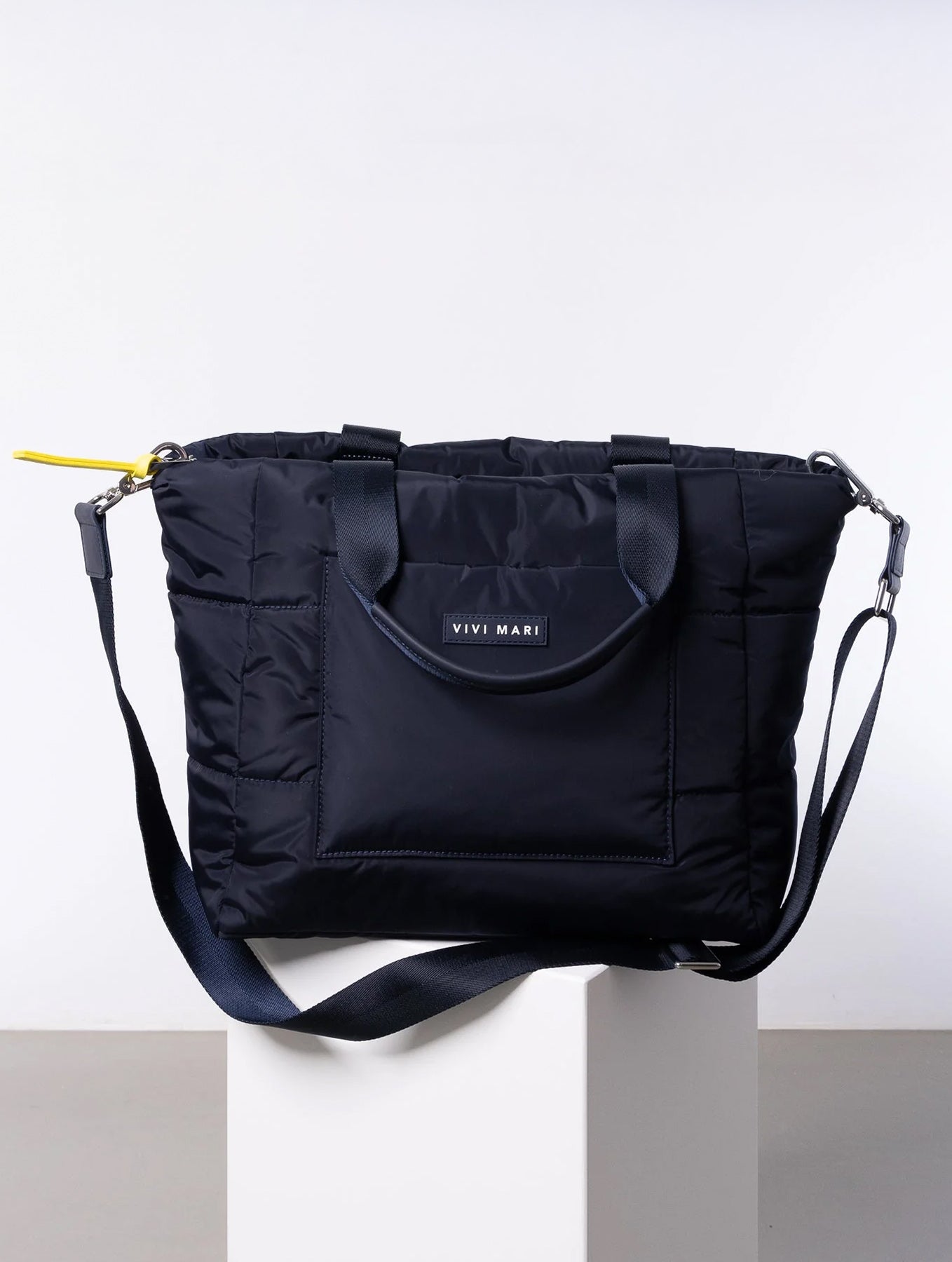 Padded Tote Bag Medium - Navy
