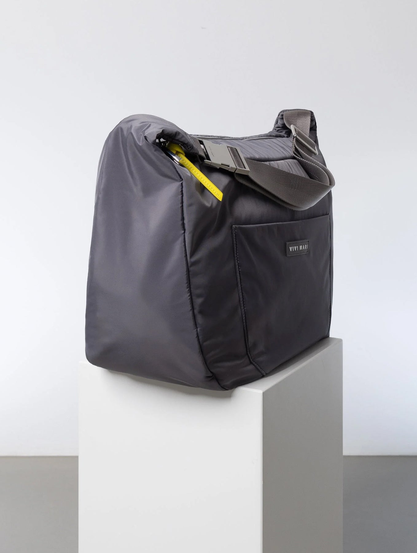 Padded Hip Bag Oversized - Taupe