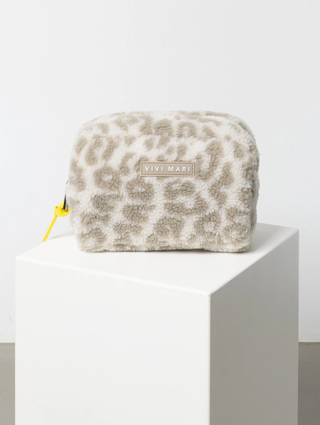 Teddy Kosmetiktasche Small - Leo Splashes Stone/Sand