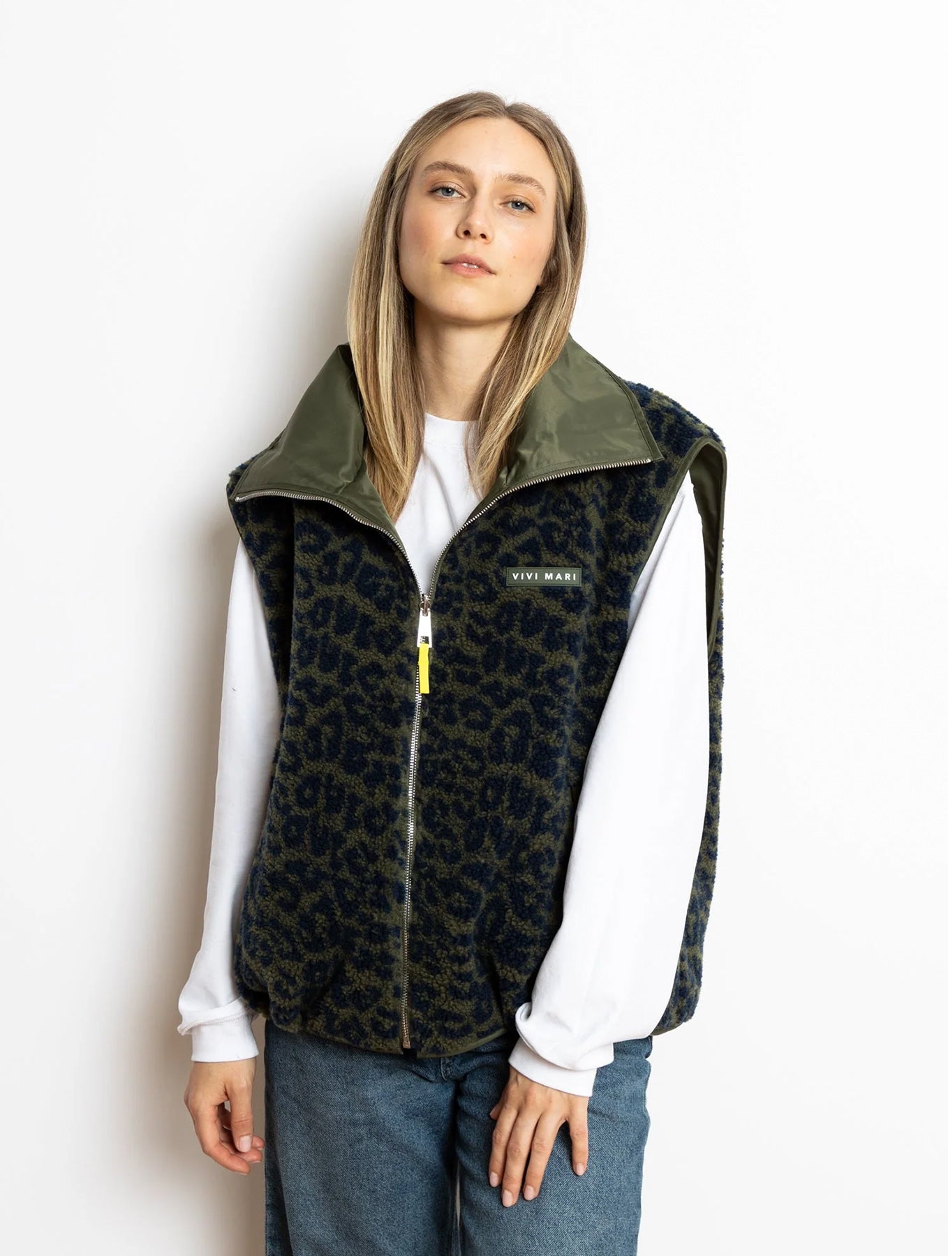 Reversible Bomber Vest - Olive/Leo Navy-Olive
