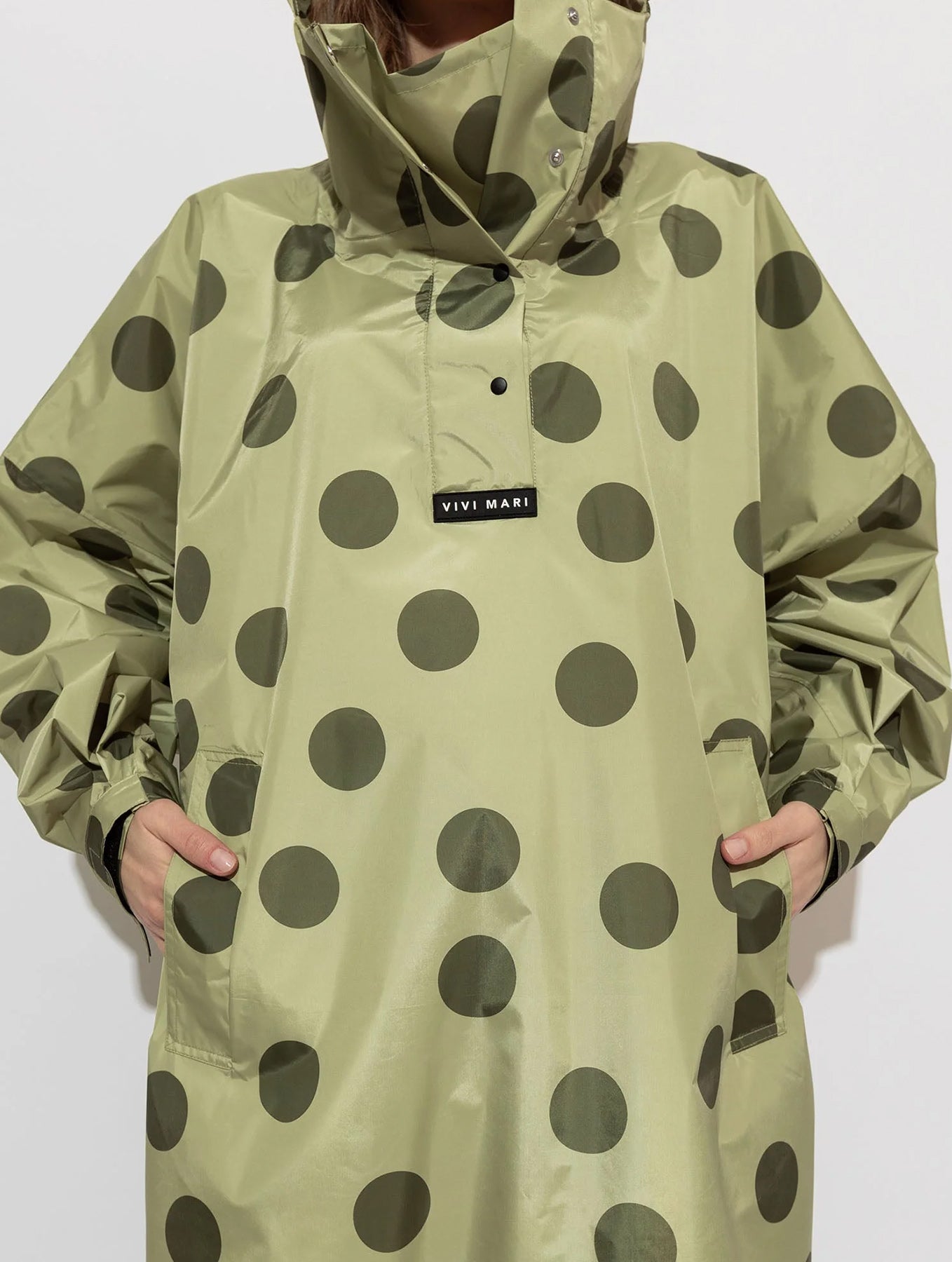 Raincoat - Dots Pale Olive/Olive