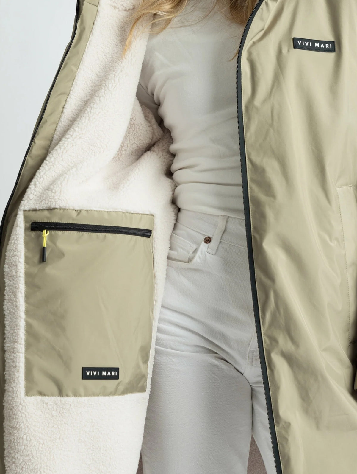 Rain Parka - Pale Olive/Sand