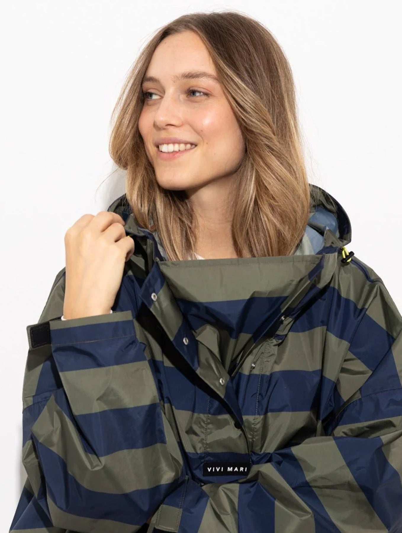 Raincoat Bold Stripes - Navy/Olive