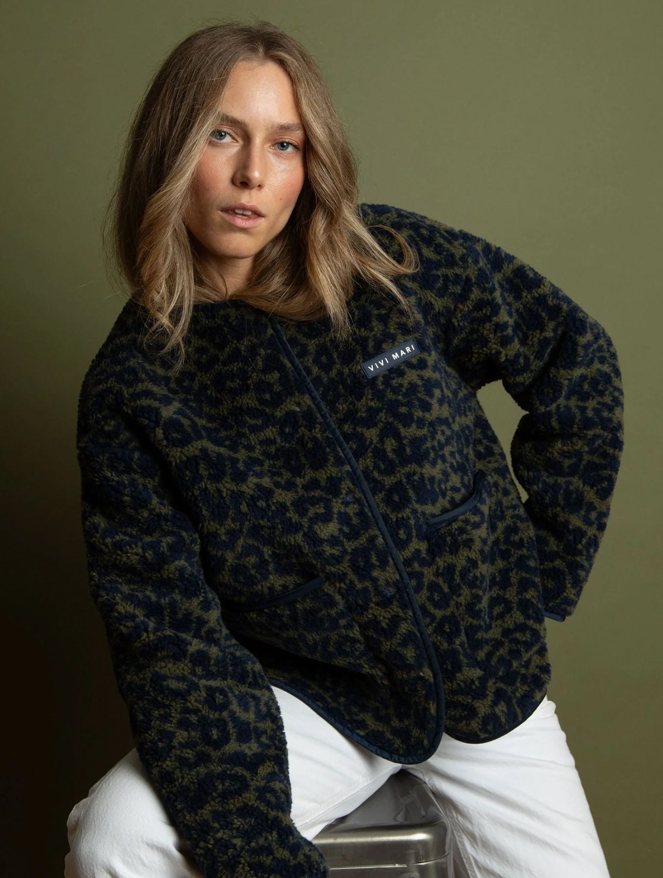 Teddy Fleece Jacket - Leo Splashes Navy/Olive