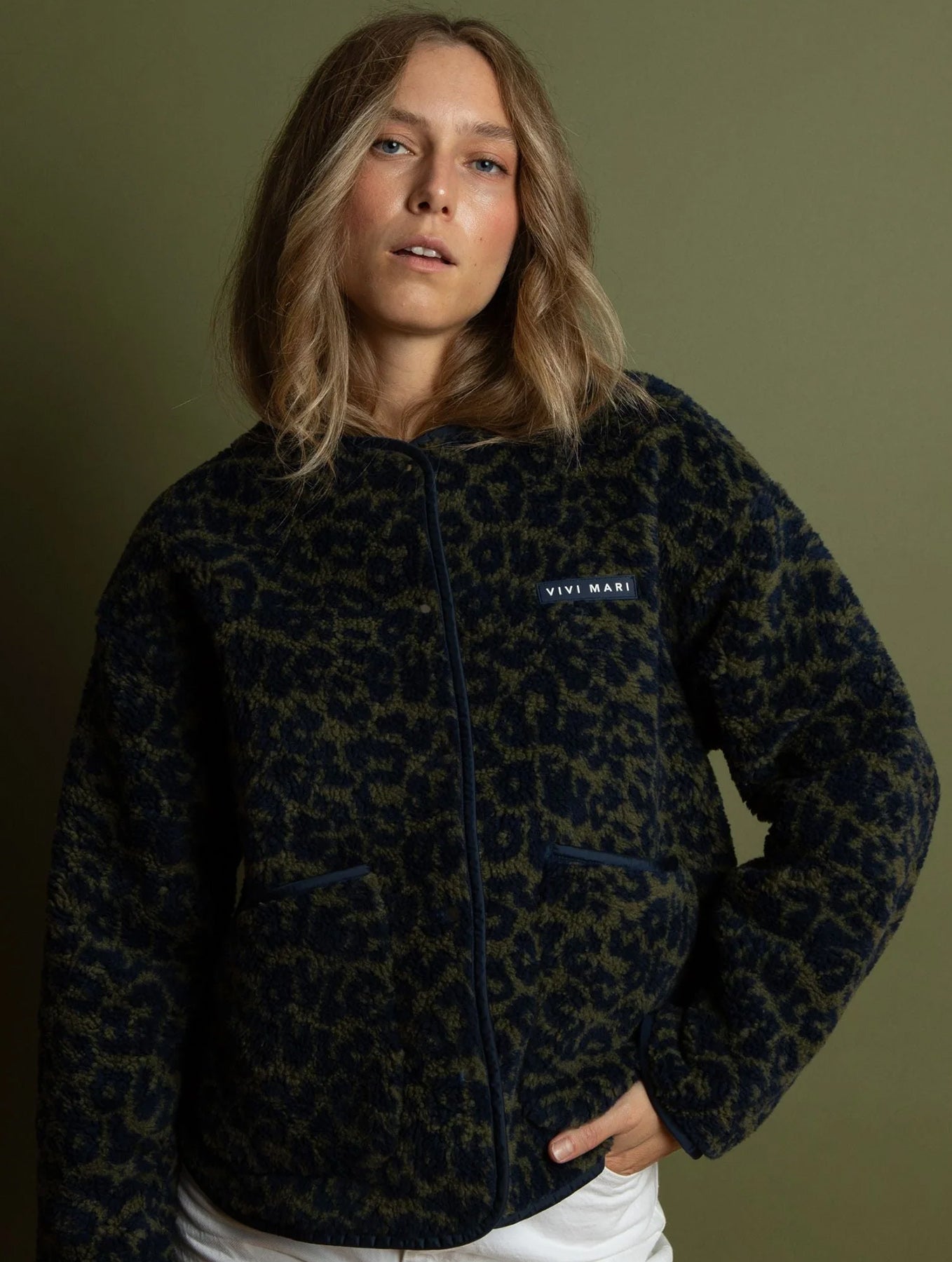 Teddy Fleece Jacket - Leo Splashes Navy/Olive