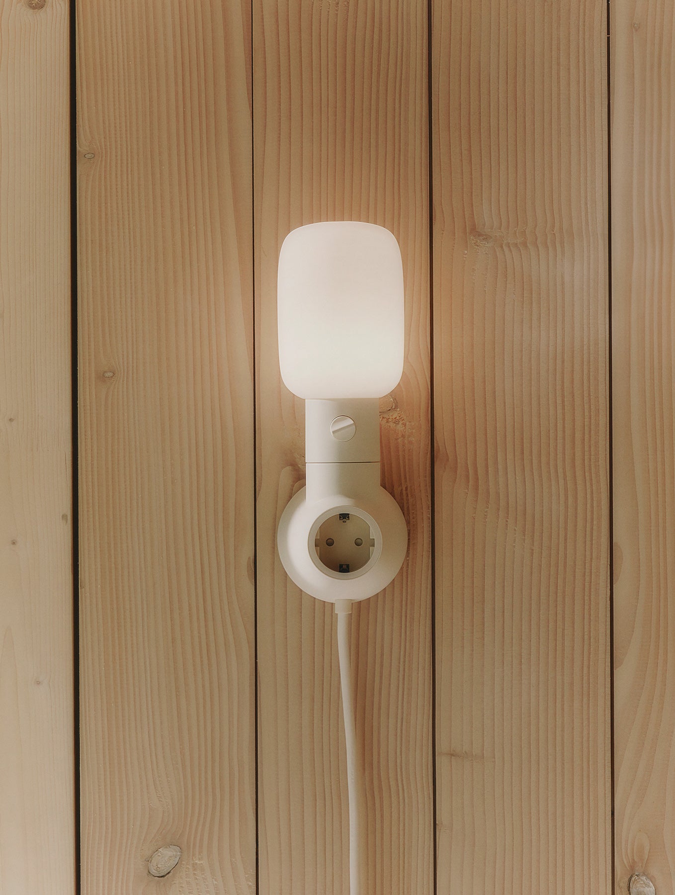 "Plug-in Lamp"