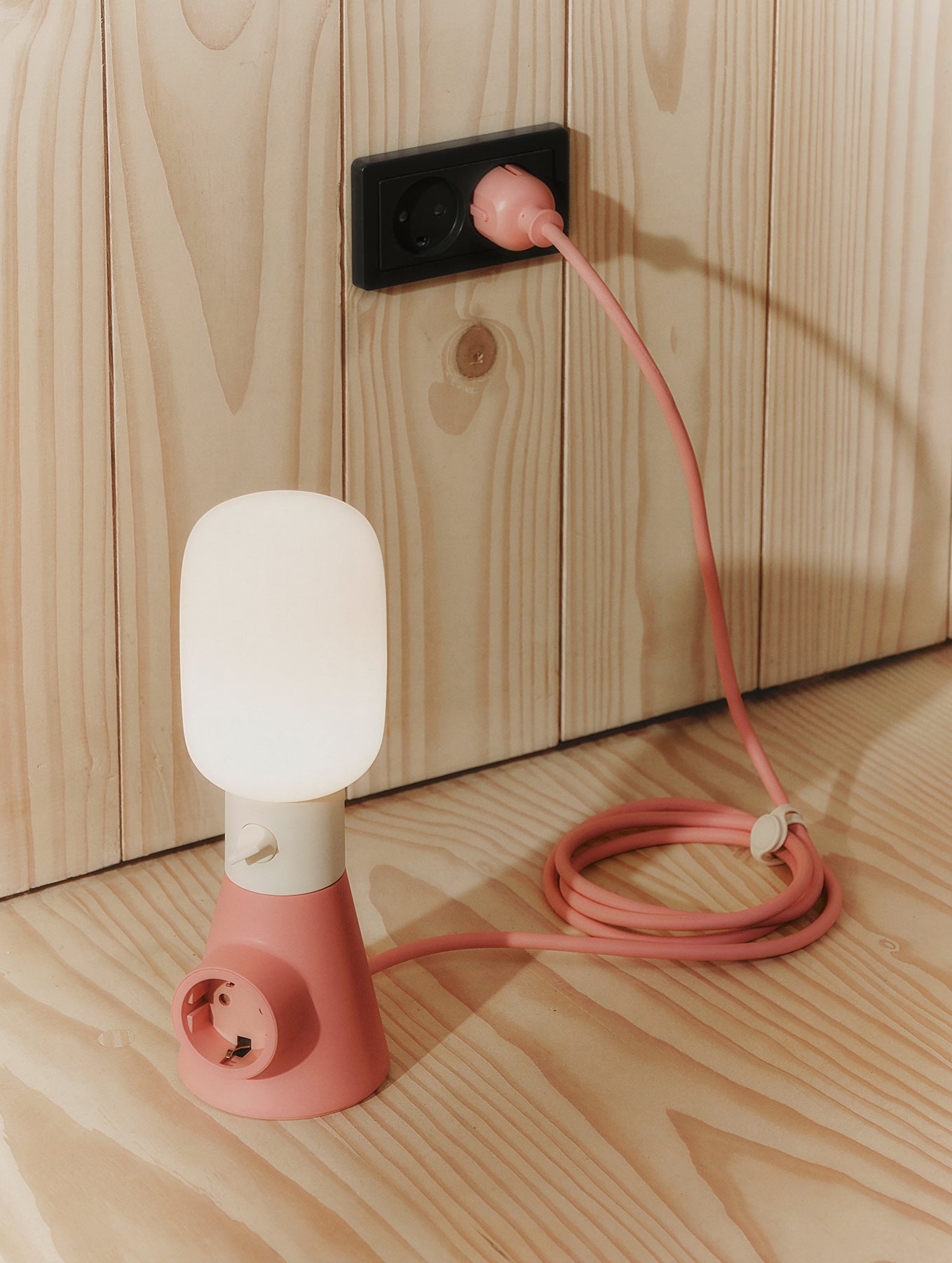 "Plug-in Lamp"