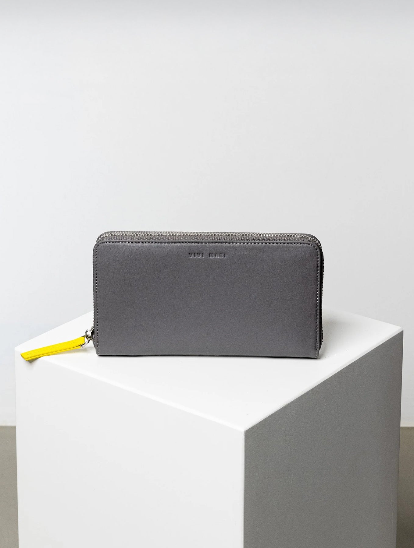 Continental Wallet - Taupe